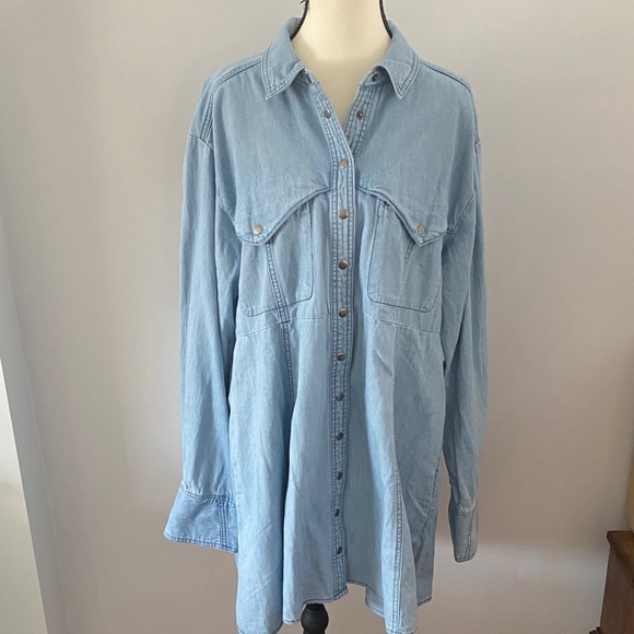 We The Free Dresses & Skirts - We the free size large Sammi light wash denim mini dress